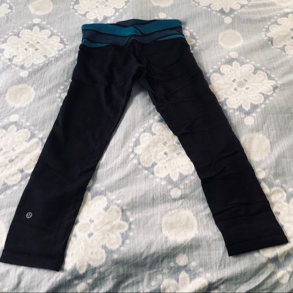 Lululemon | Cropped | Wunder Under Leggings - Picture 2 of 3